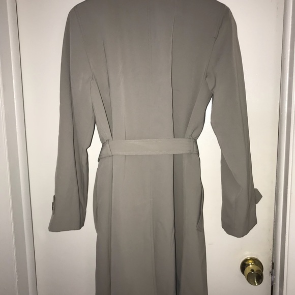 Gray top coat - Picture 4 of 4